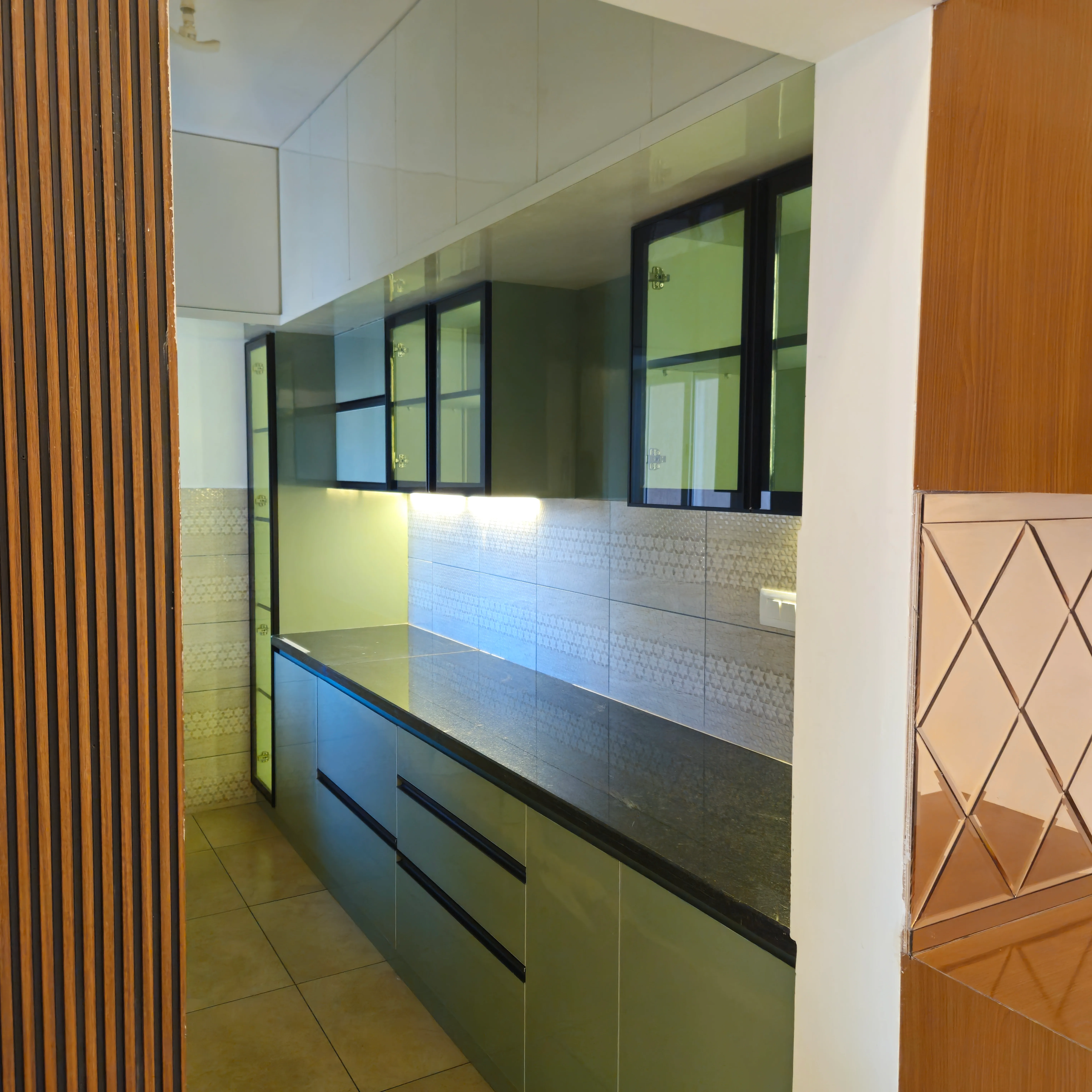 Compact modular kitchen for small apartment